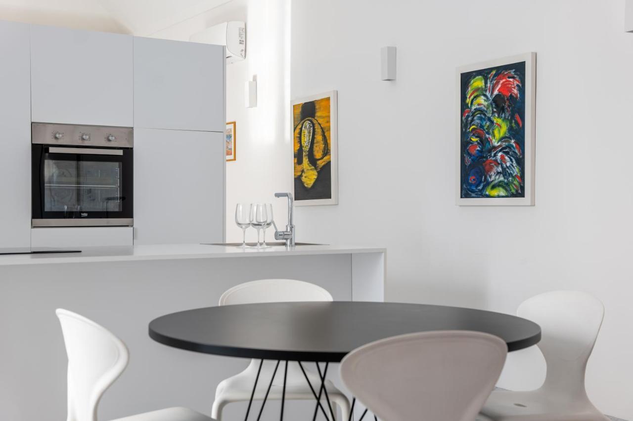 Suite Bellini 5 Apartment ปาแลร์โม ภายนอก รูปภาพ