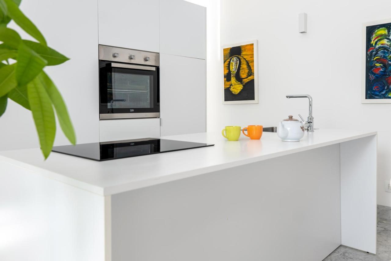 Suite Bellini 5 Apartment ปาแลร์โม ภายนอก รูปภาพ