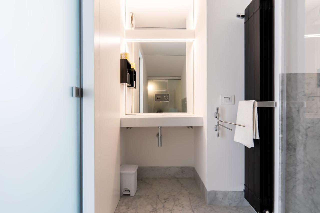 Suite Bellini 5 Apartment ปาแลร์โม ภายนอก รูปภาพ