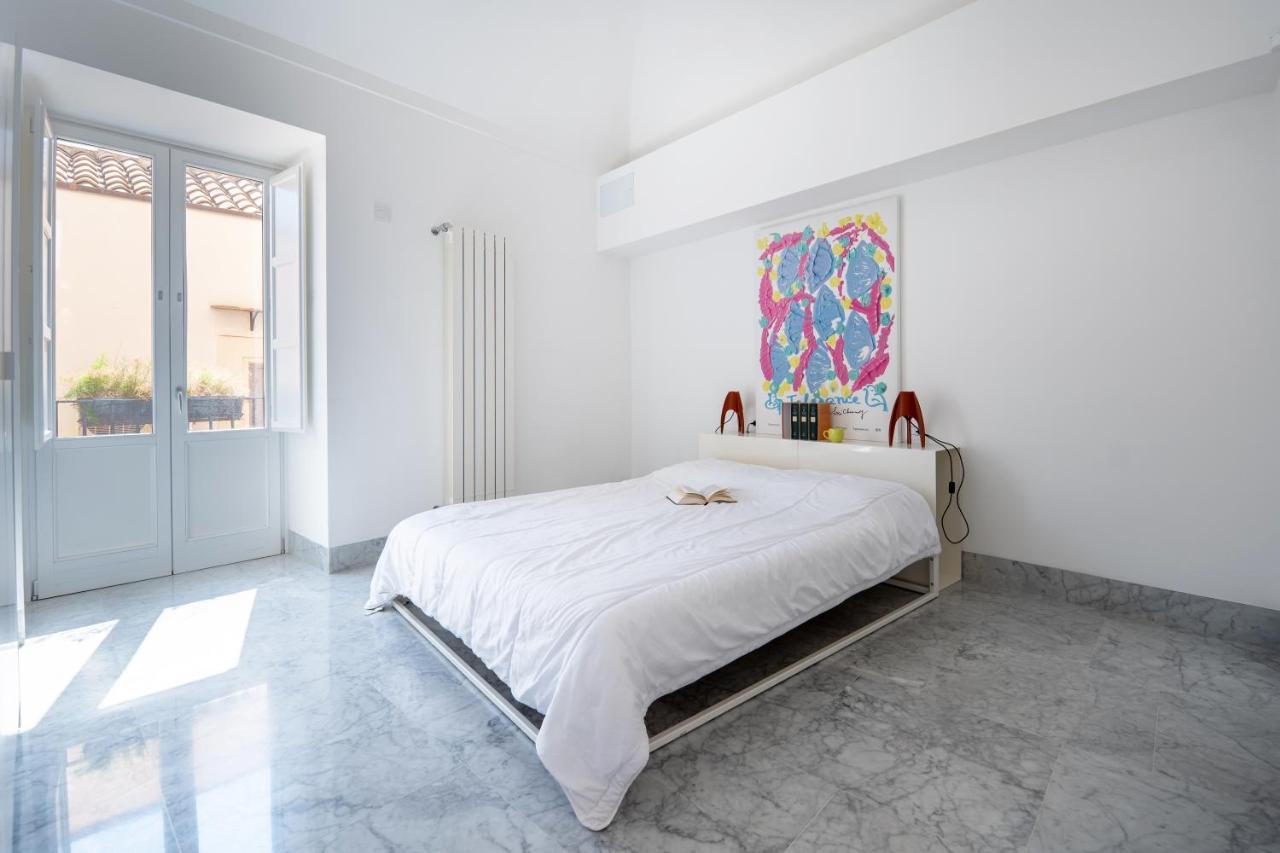 Suite Bellini 5 Apartment ปาแลร์โม ภายนอก รูปภาพ